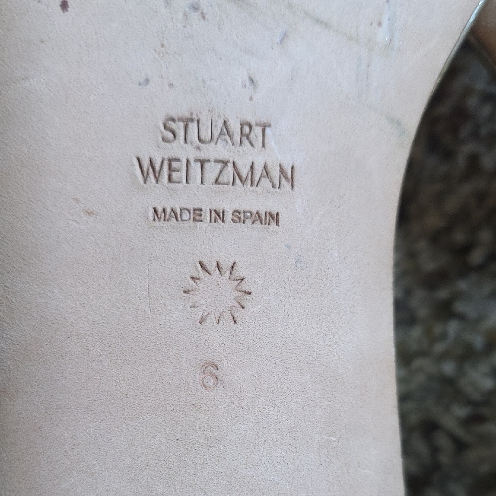 Stuart Weitzman Gold Thong Sandals with Metallic Finish - Picture 9 of 13